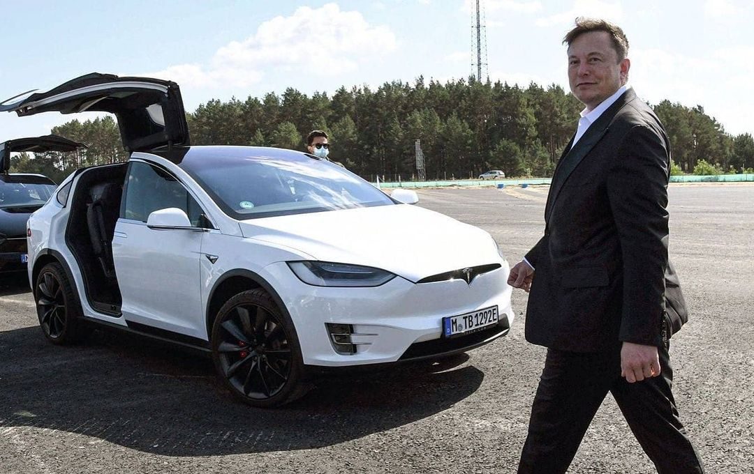 Tesla Alami Penurunan Penjualan, Elon Musk Belum Ambil Langkah