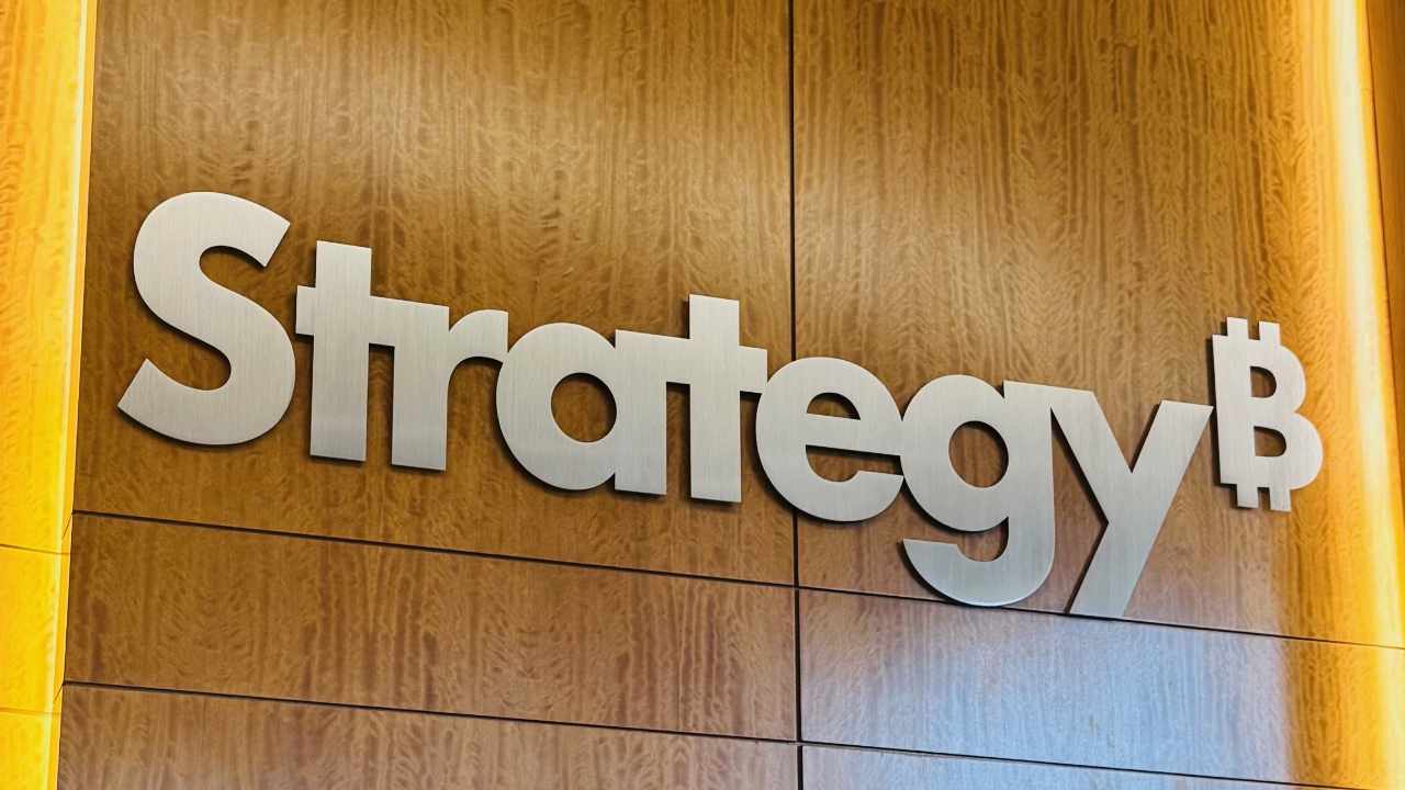 Strategy Inc Tambah Kepemilikan Bitcoin Menjadi Setengah Juta BTC Senilai Rp728 Triliun