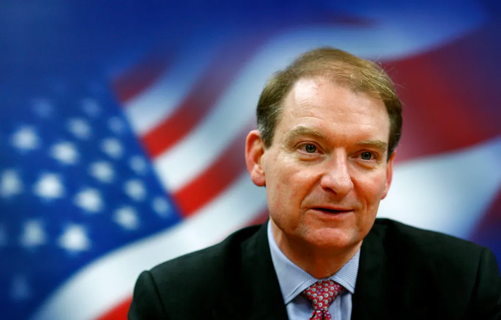Paul Atkins Belum Pimpin SEC AS, Mengapa Terjadi Penundaan?
