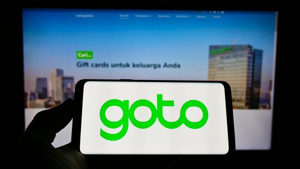 Saham Teknologi Turun Hingga 14%, GoTo dan Bukalapak Terpukul