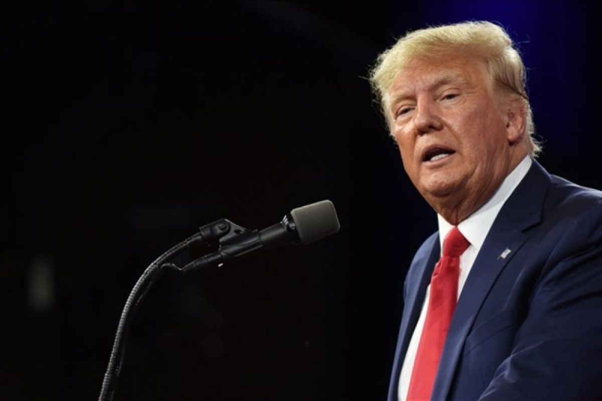 Trump Usulkan Tarif Gantikan Pajak Penghasilan, Ekonom Meragukan